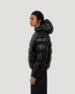 Black Puffer Jacke Suvene 2.webp